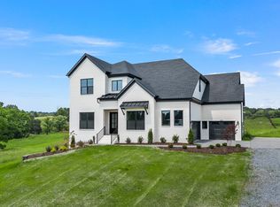 828 Horn Springs Rd, Lebanon, TN 37087