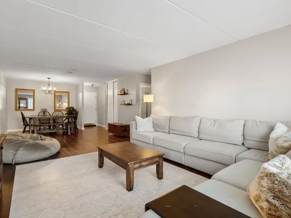 1550 Worcester Rd Unit 124, Framingham, MA 01702