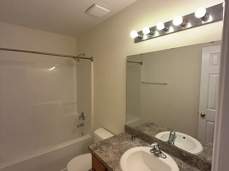 525 S Maney Ct — Photo 12