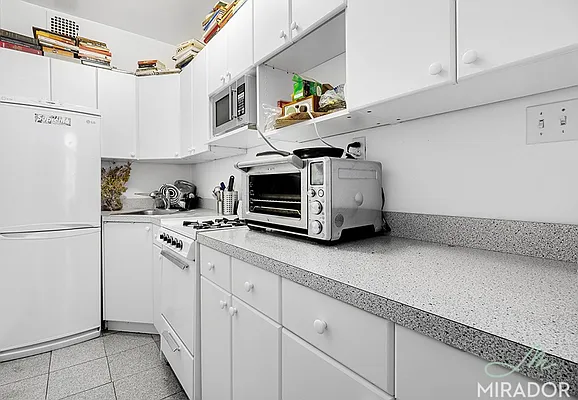 Rented by Mirador Real Estate | media 16