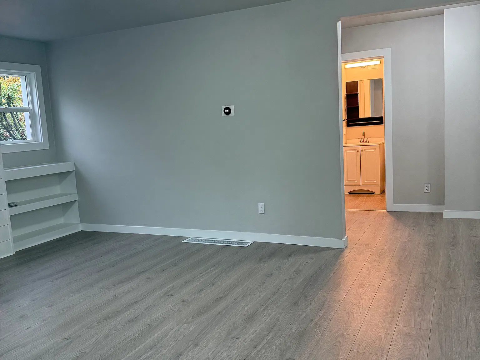 3 bed, 2849 sqft, $2,850 — Photo 3