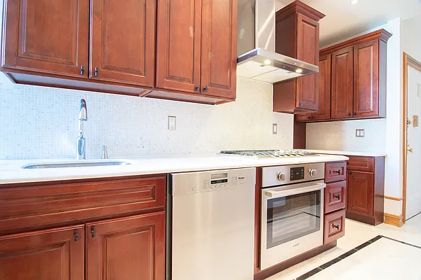 Rented by WAM Partners - William Moses Co. | media 26