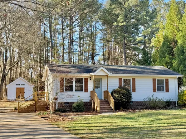 2624 Brad Ct, Apex, NC 27539