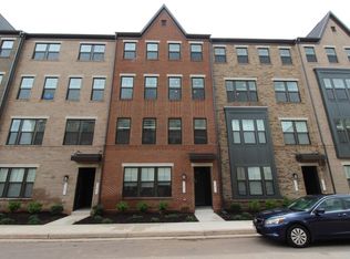 43477 Stonewood Crossing Ter, Ashburn, VA 20148