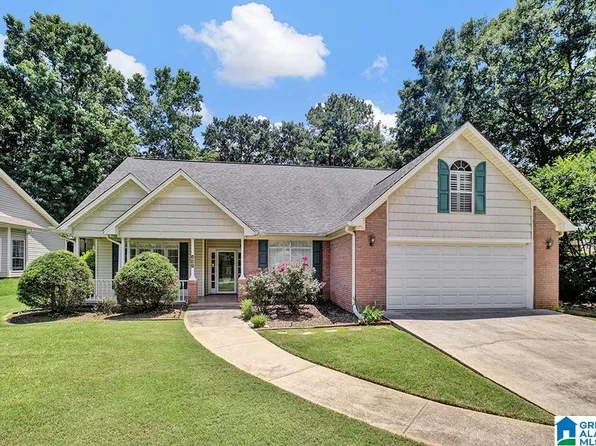 117 Greenfield Ln, Alabaster, AL 35007