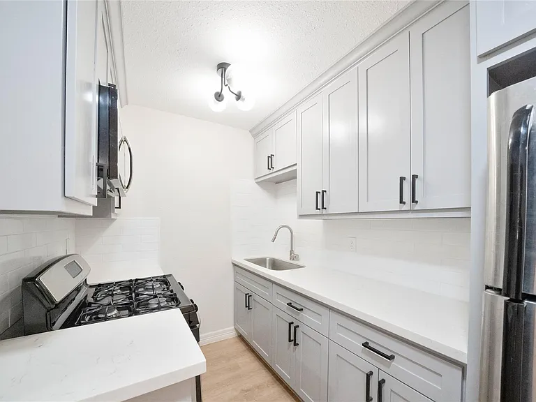 2703 Mason St #1BD — Photo 10
