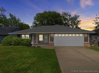 24715 S Eastwood Dr, Claremore, OK 74019