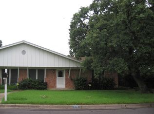 776 E Pecan St, Hurst, TX 76053