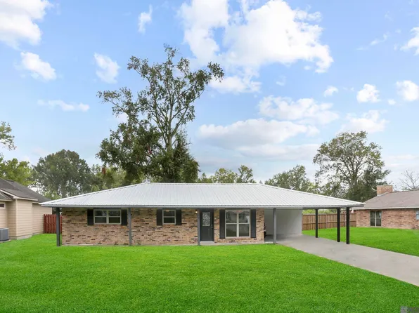 40449 Kathy St, Gonzales, LA 70737
