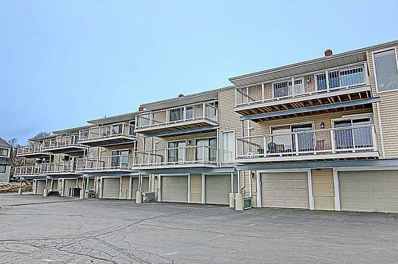 2nd image of 4042 Post Rd APT 3
