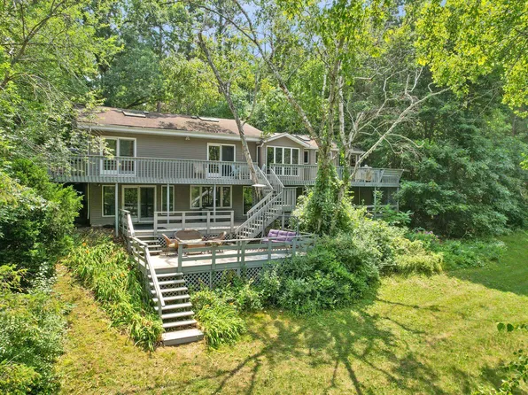 W13414 Lake Dr, Lodi, WI 53555