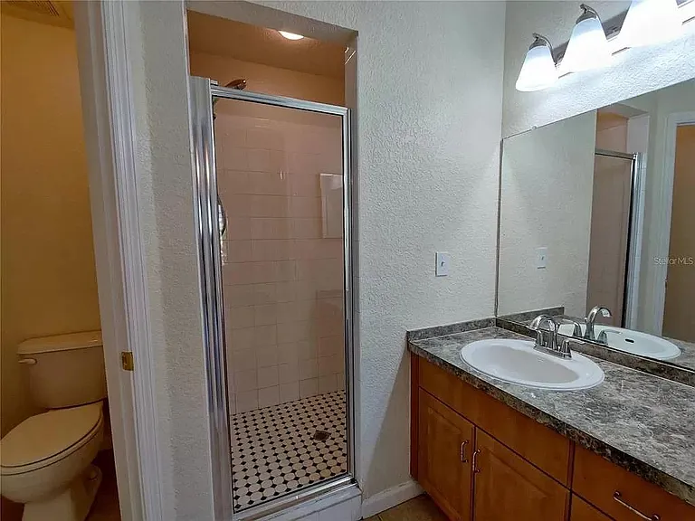 16302 Parkstone Palms Ct — Photo 27