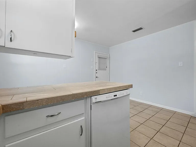 3713 Menchaca Rd #A — Photo 9