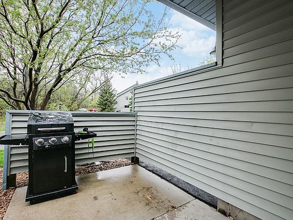 2nd image of 4867 Helena Ln N