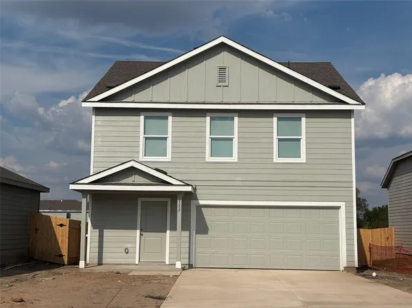 137 Spotbill Ct, Uhland, TX 78640