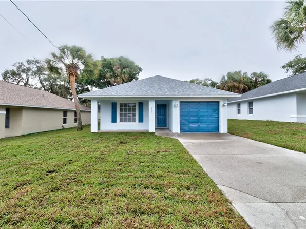 231 12th St SW, Vero Beach, FL 32962