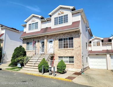 45 Meadow Ln, Staten Island, NY, 10306