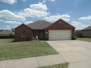 826 Ash Ct, Siloam Springs, AR 72761
