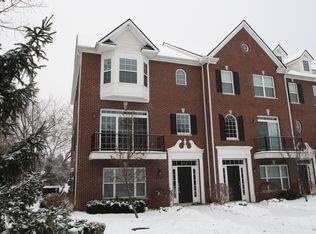 11725 Chant Ln, Zionsville, IN 46077