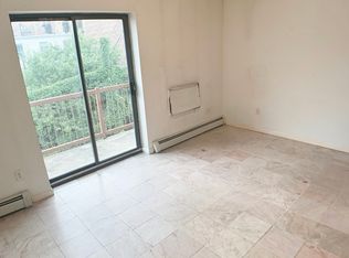35-16 31st St #3TT, Astoria, NY 11106