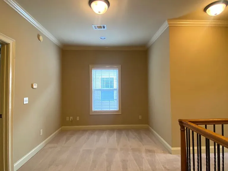 1055 Runningvine Ln — Photo 7