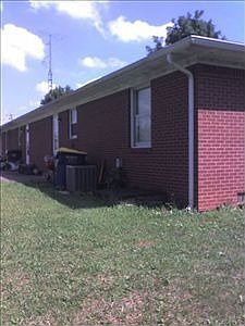 2nd image of 822 Lynnwood Way