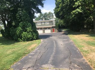 173R Maple Ave, Barrington, RI 02806