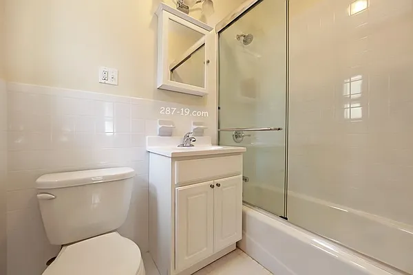 Rented by Nelson Aybar, LREB | media 8