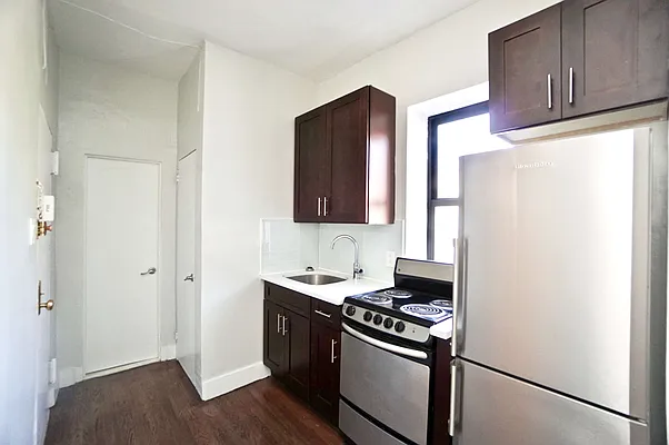 Rented by BRICK & GALO REALTY CORP | media 29