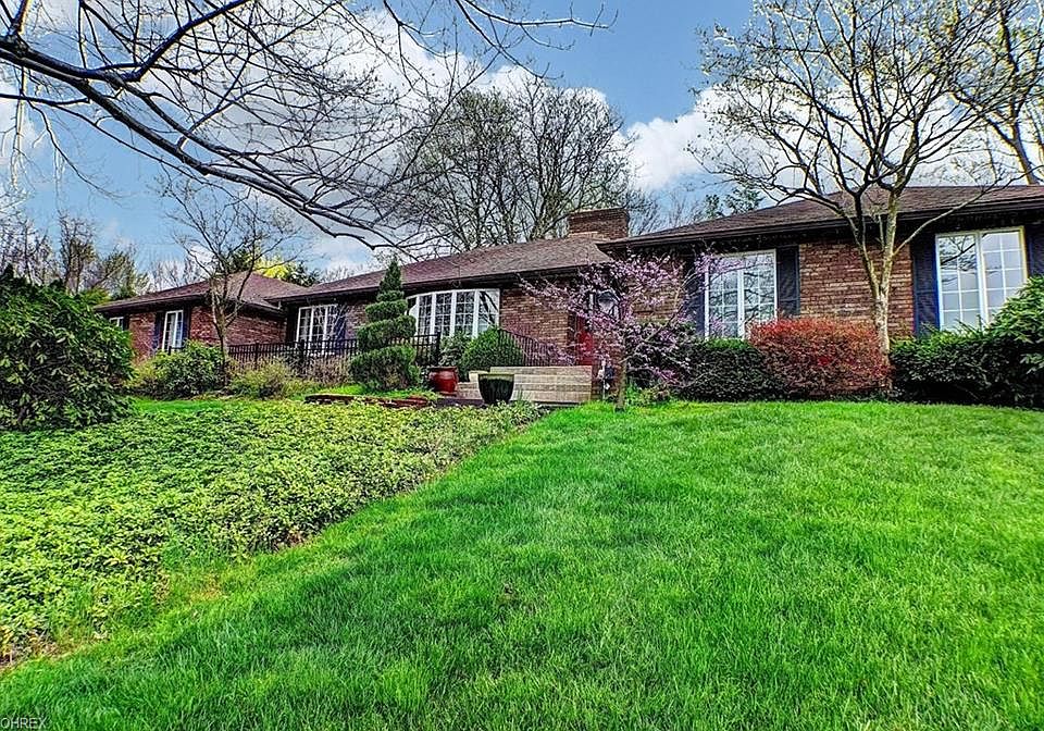 3687 Country Club Dr, Silver Lake, OH 44224 Zillow