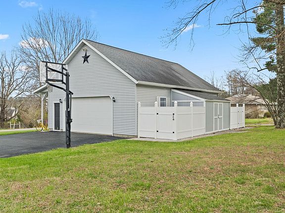 4th image of 2920 E Rhorer Rd