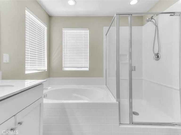 8836 Banyan — Photo 36
