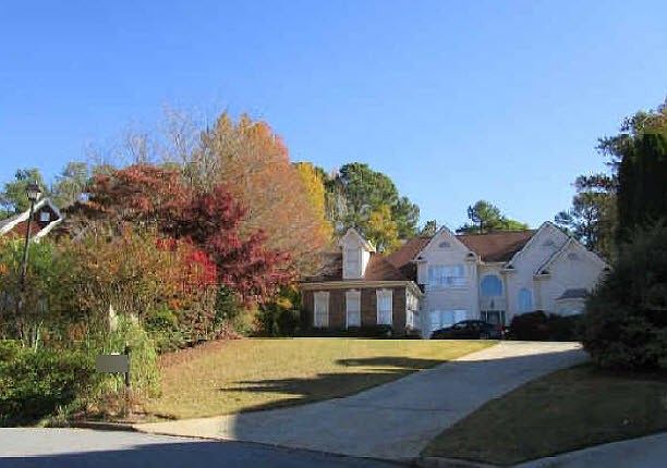 1st image of 399 Dunleven Manor Walk