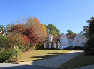 399 Dunleven Manor Walk, Lawrenceville, GA 30043