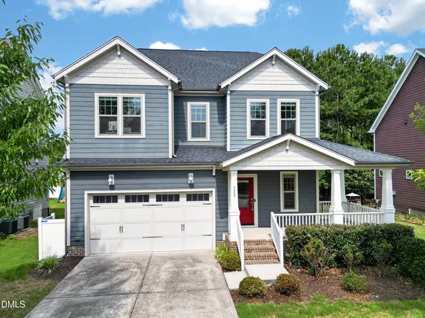 722 Fireball Ct, Knightdale, NC 27545