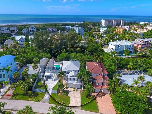 3rd image of 458 Island Cir