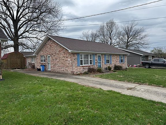 4th image of 214 Magnolia Dr