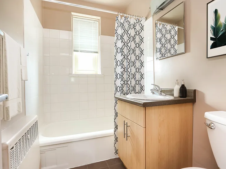 93 Eugenie St #77 — Photo 12