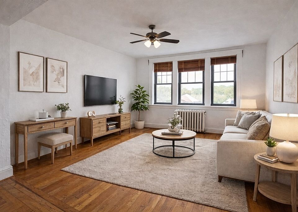 1st image of 2001 Commonwealth Ave APT 4