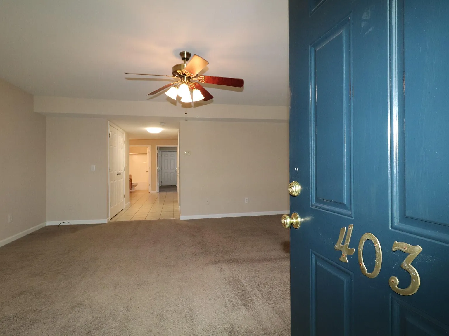 3 bed, 2.0 bath, 1260 sqft, $1,395 — Photo 2