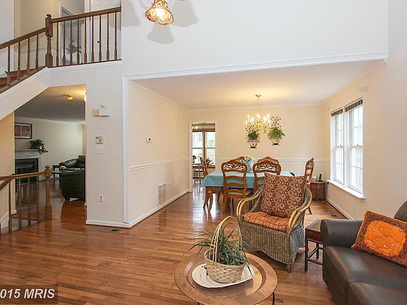 5th image of 13909 Mustang Hill Ln