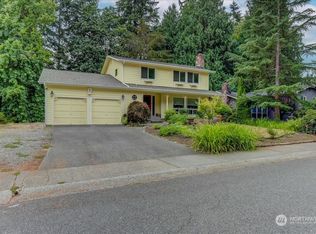 10451 NE 204th Pl, Bothell, WA 98011
