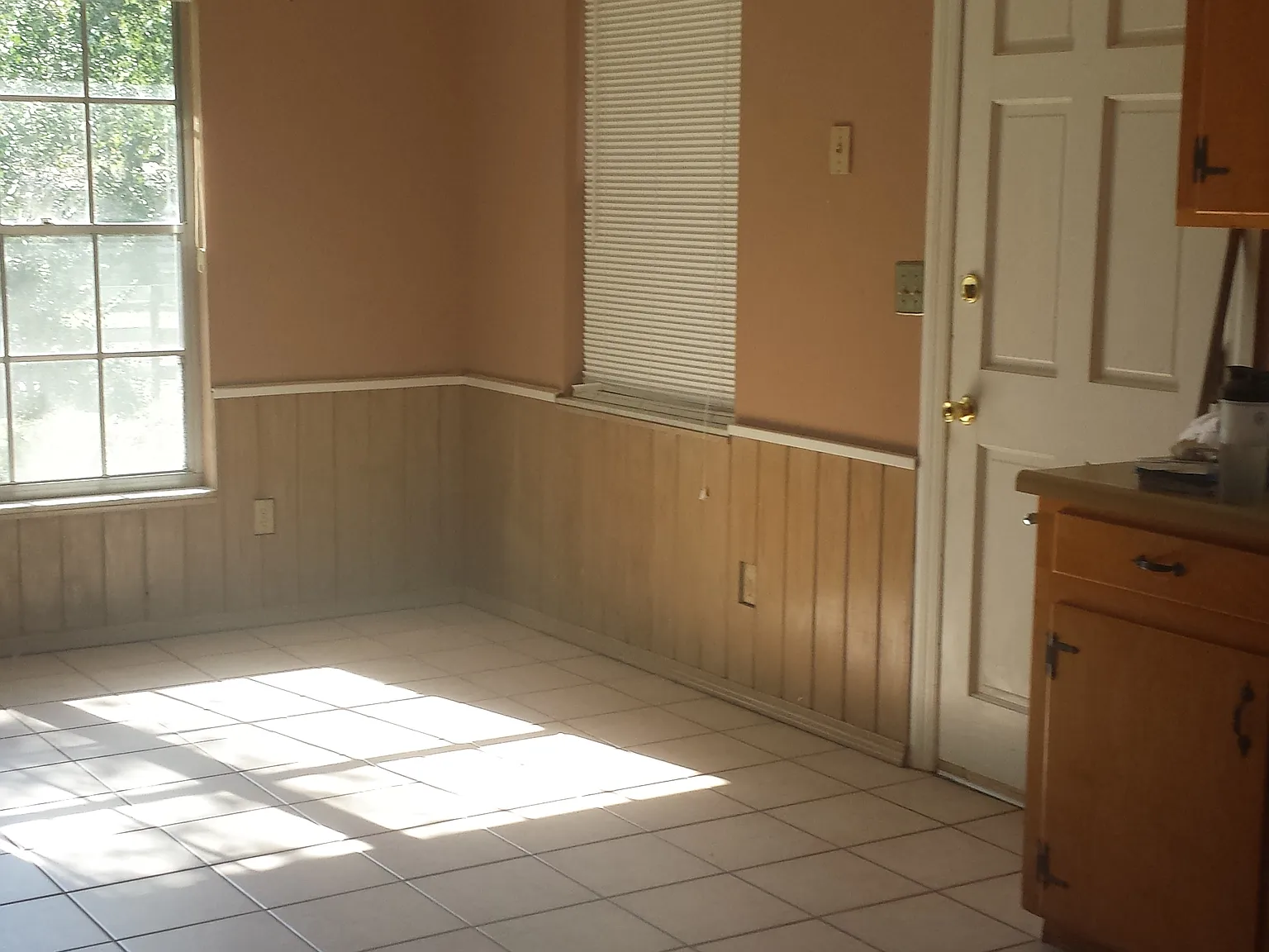 2 bed, 1600 sqft, $1,700 — Photo 3