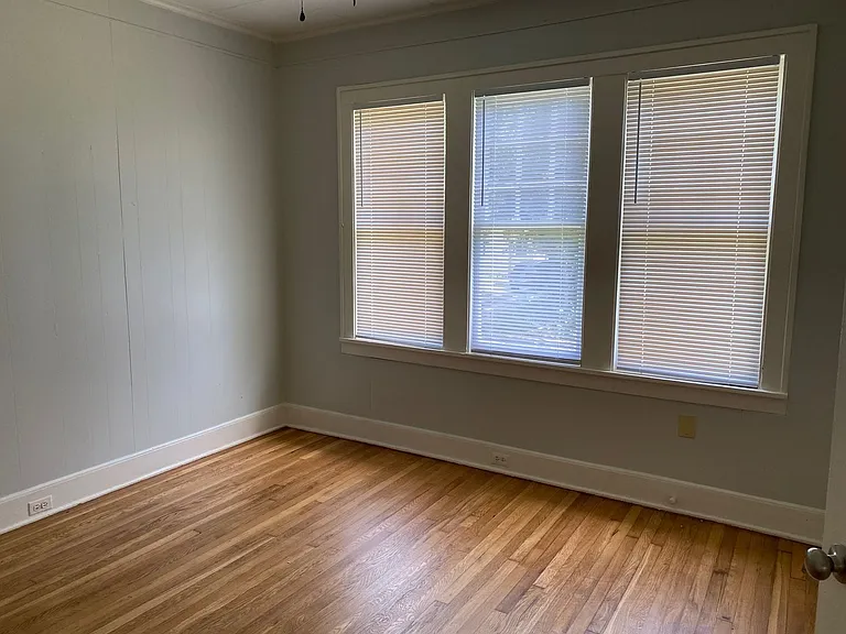 270 Wilkinson St — Photo 11