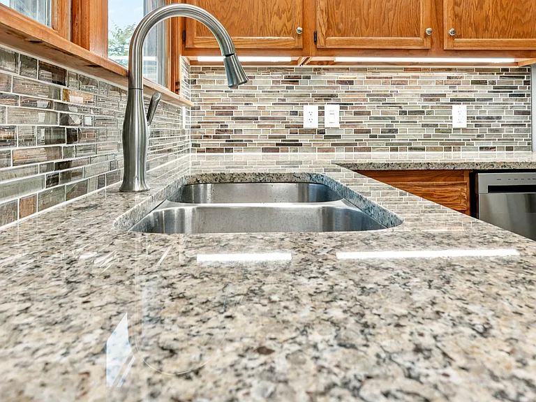 4967 Blue Mountain Rd — Photo 36