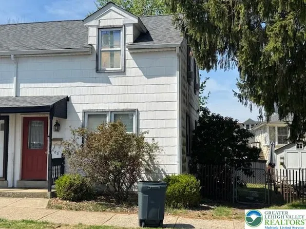 1088 1st Ave, Hellertown, PA 18055