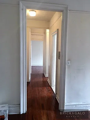 Rented by BRICK & GALO REALTY CORP | media 4