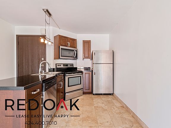 5th image of 3949 Los Feliz Blvd #302