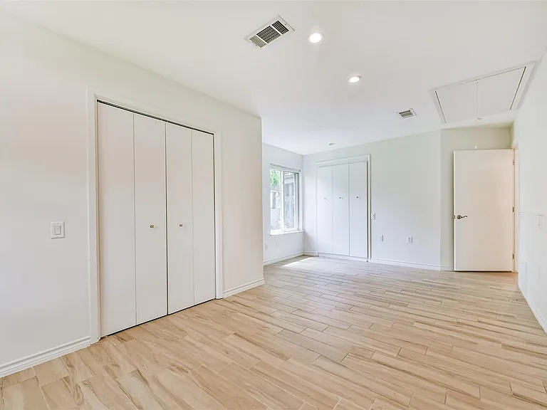 807 Stadium Cir — Photo 27
