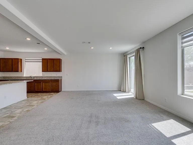 10303 Dallington St — Photo 16